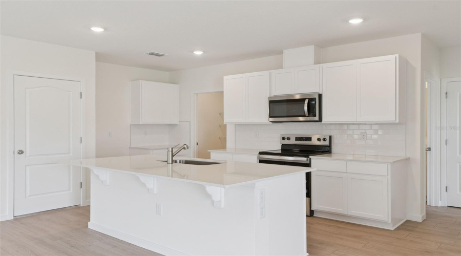 Kissimmee, Florida 34744, 5 Bedroom Bedrooms, ,3 Bathroombathrooms,Residential,For Sale,Howard Mesa,0,Mfro6433432