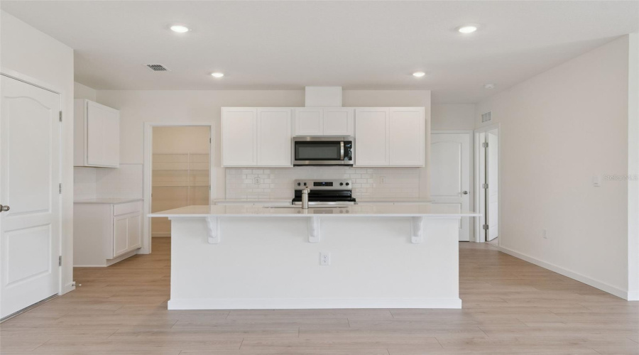 Kissimmee, Florida 34744, 5 Bedroom Bedrooms, ,3 Bathroombathrooms,Residential,For Sale,Howard Mesa,0,Mfro6433432