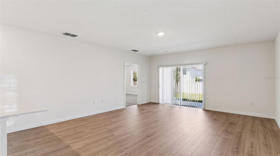 Ocoee, Florida 34761, 3 Bedroom Bedrooms, ,2 Bathroombathrooms,Residential,For Sale,Spineywood,0,Mfro6432227