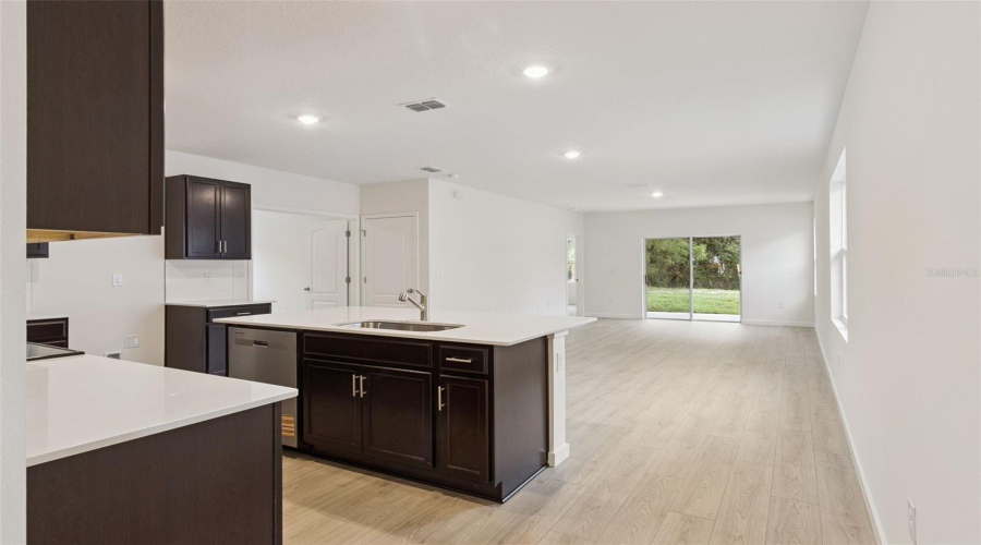 Kissimmee, Florida 34744, 3 Bedroom Bedrooms, ,2 Bathroombathrooms,Residential,For Sale,Kindle,0,Mfro6436465