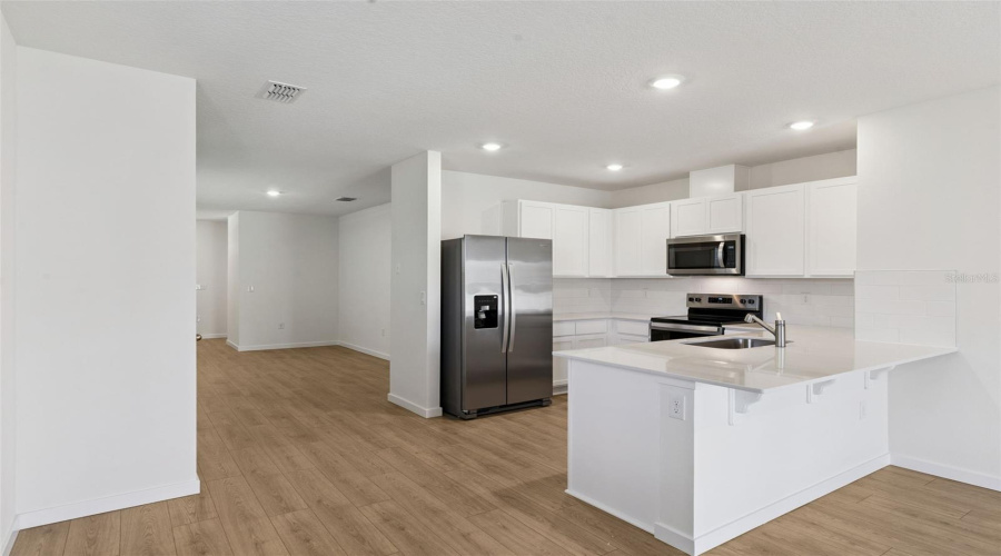 Ocoee, Florida 34761, 3 Bedroom Bedrooms, ,2 Bathroombathrooms,Residential,For Sale,Spineywood,0,Mfro6432236