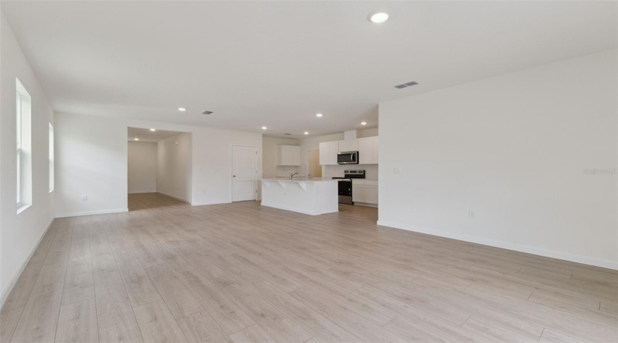 Kissimmee, Florida 34744, 5 Bedroom Bedrooms, ,3 Bathroombathrooms,Residential,For Sale,Howard Mesa,0,Mfro6430716