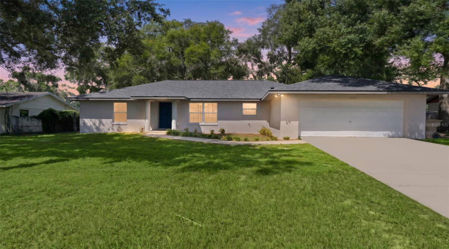 Fruitland Park, Florida 34731, 3 Bedroom Bedrooms, ,2 Bathroombathrooms,Residential,For Sale,Pine Tree,0,Mfrg5116924