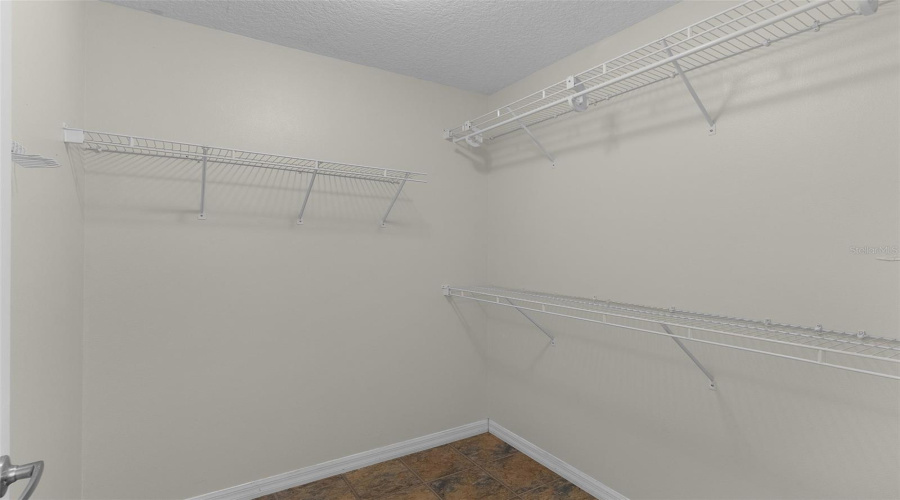 Fruitland Park, Florida 34731, 3 Bedroom Bedrooms, ,2 Bathroombathrooms,Residential,For Sale,Pine Tree,0,Mfrg5116924