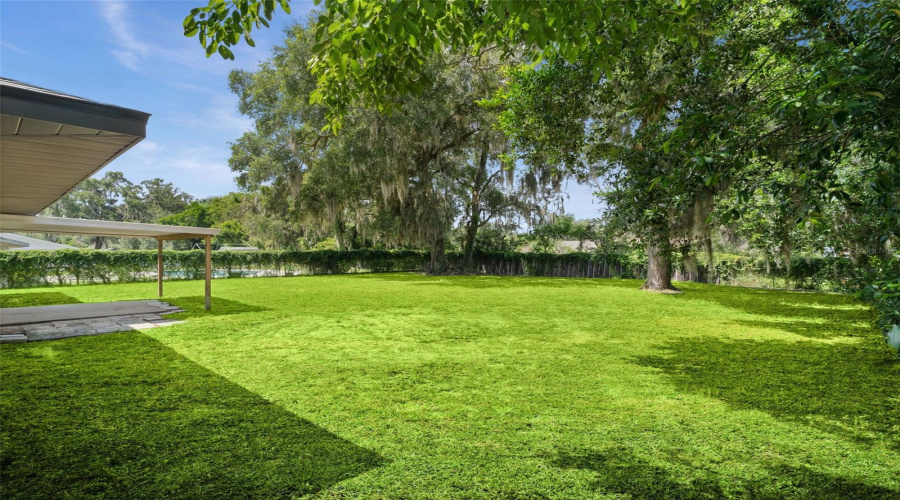 Fruitland Park, Florida 34731, 3 Bedroom Bedrooms, ,2 Bathroombathrooms,Residential,For Sale,Pine Tree,0,Mfrg5116924