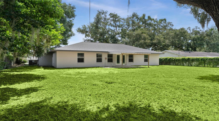 Fruitland Park, Florida 34731, 3 Bedroom Bedrooms, ,2 Bathroombathrooms,Residential,For Sale,Pine Tree,0,Mfrg5116924