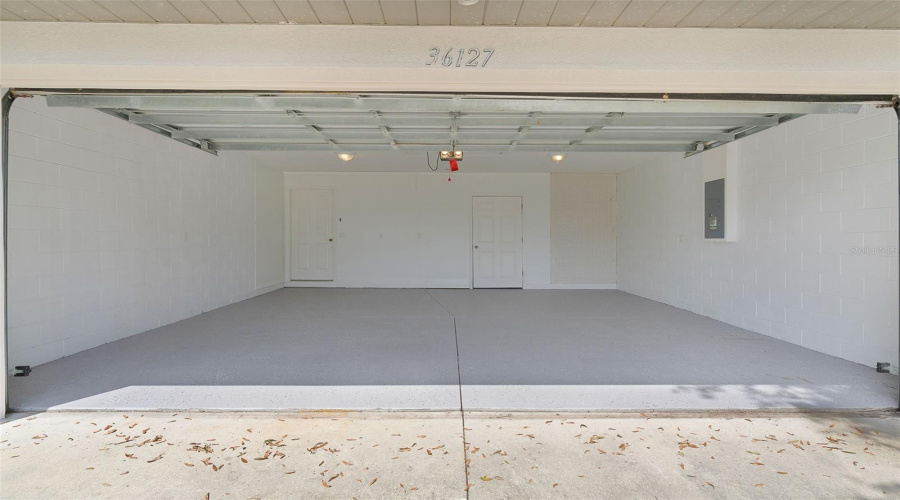 Fruitland Park, Florida 34731, 3 Bedroom Bedrooms, ,2 Bathroombathrooms,Residential,For Sale,Pine Tree,0,Mfrg5116924