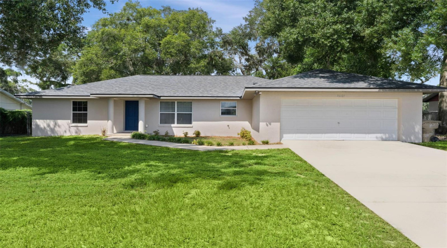 Fruitland Park, Florida 34731, 3 Bedroom Bedrooms, ,2 Bathroombathrooms,Residential,For Sale,Pine Tree,0,Mfrg5116924