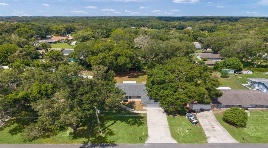 Fruitland Park, Florida 34731, 3 Bedroom Bedrooms, ,2 Bathroombathrooms,Residential,For Sale,Pine Tree,0,Mfrg5116924