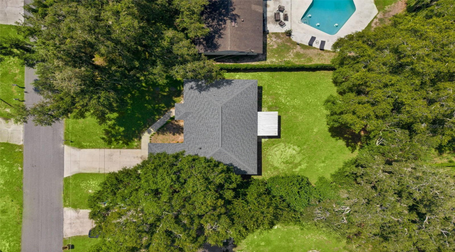 Fruitland Park, Florida 34731, 3 Bedroom Bedrooms, ,2 Bathroombathrooms,Residential,For Sale,Pine Tree,0,Mfrg5116924