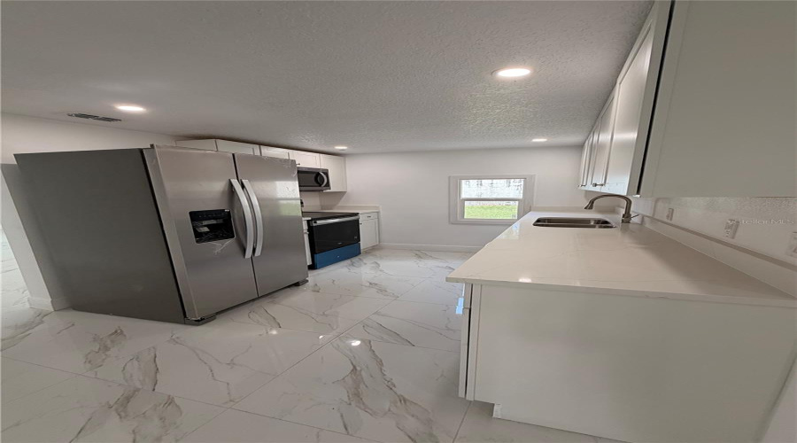 Orlando, Florida 32810, 3 Bedroom Bedrooms, ,1 Bathroombathrooms,Residential,For Sale,Andrus,0,Mfrs5156378