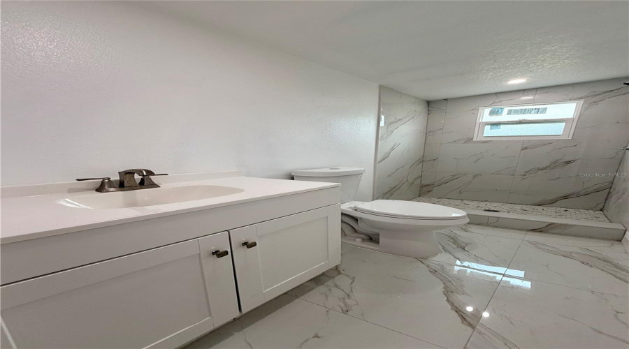 Orlando, Florida 32810, 3 Bedroom Bedrooms, ,1 Bathroombathrooms,Residential,For Sale,Andrus,0,Mfrs5156378