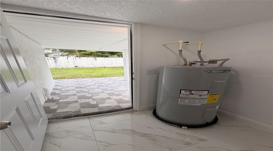 Orlando, Florida 32810, 3 Bedroom Bedrooms, ,1 Bathroombathrooms,Residential,For Sale,Andrus,0,Mfrs5156378