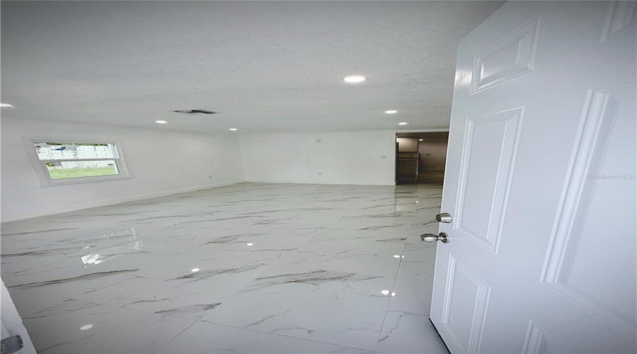Orlando, Florida 32810, 3 Bedroom Bedrooms, ,1 Bathroombathrooms,Residential,For Sale,Andrus,0,Mfrs5156378