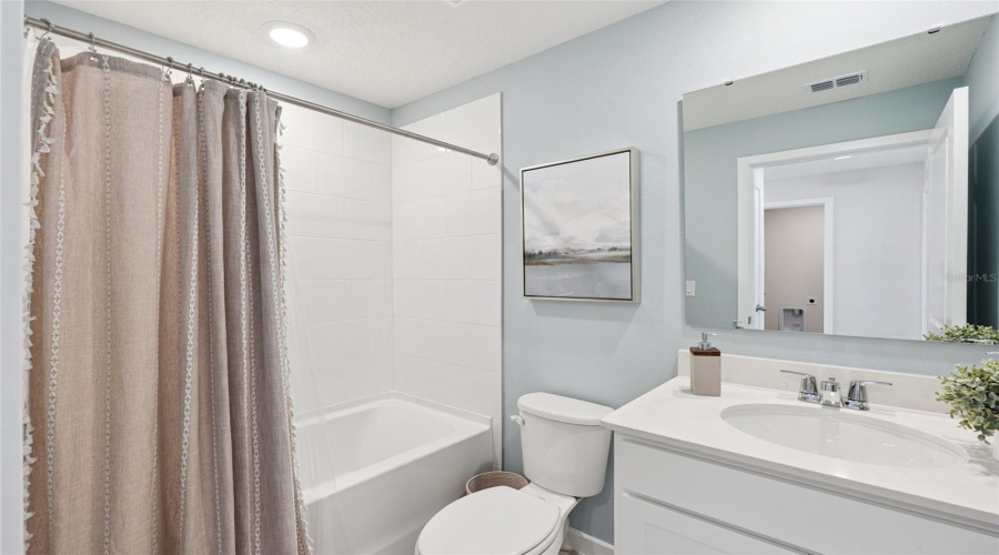Kissimmee, Florida 34744, 3 Bedroom Bedrooms, ,2 Bathroombathrooms,Residential,For Sale,Rita,0,Mfro6426585