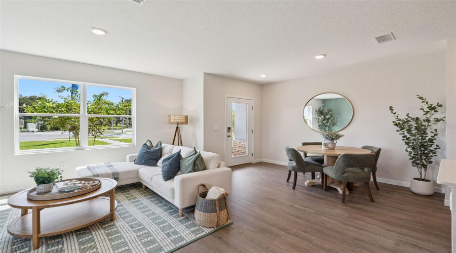 Kissimmee, Florida 34744, 3 Bedroom Bedrooms, ,2 Bathroombathrooms,Residential,For Sale,Rita,0,Mfro6426585