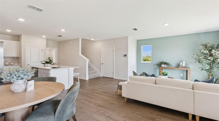 Kissimmee, Florida 34744, 3 Bedroom Bedrooms, ,2 Bathroombathrooms,Residential,For Sale,Rita,0,Mfro6426585
