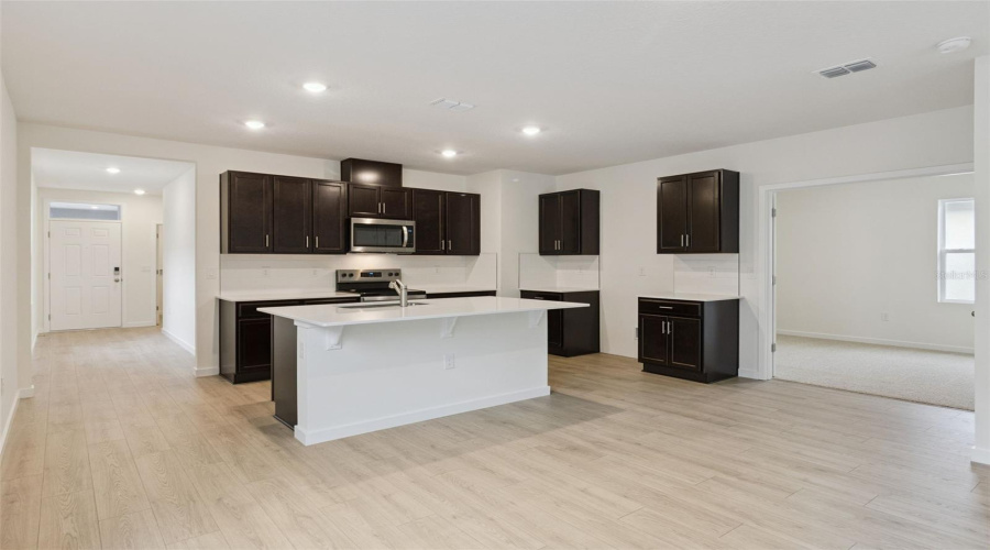 Kissimmee, Florida 34744, 3 Bedroom Bedrooms, ,2 Bathroombathrooms,Residential,For Sale,Howard Mesa,0,Mfro6435314