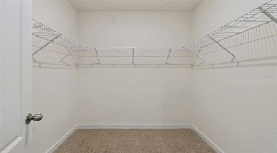 Kissimmee, Florida 34744, 3 Bedroom Bedrooms, ,2 Bathroombathrooms,Residential,For Sale,Howard Mesa,0,Mfro6435314