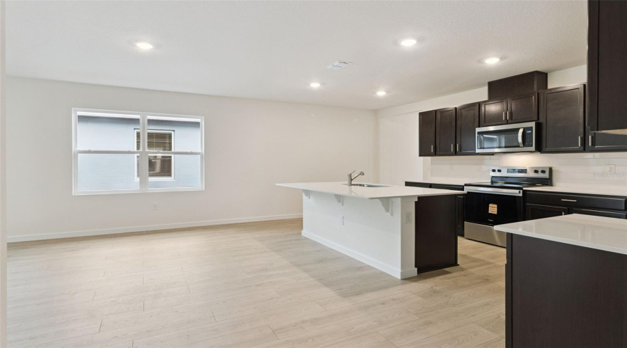 Kissimmee, Florida 34744, 3 Bedroom Bedrooms, ,2 Bathroombathrooms,Residential,For Sale,Howard Mesa,0,Mfro6435314