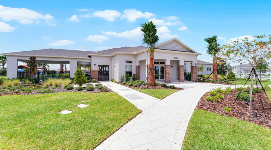 Kissimmee, Florida 34744, 4 Bedroom Bedrooms, ,3 Bathroombathrooms,Residential,For Sale,Beechmont,0,Mfro6434642