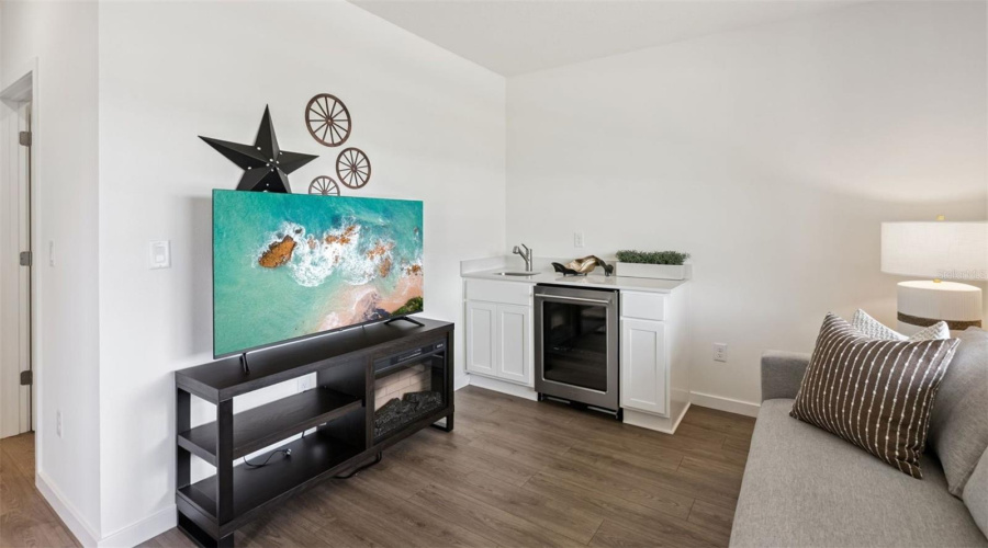 Kissimmee, Florida 34744, 4 Bedroom Bedrooms, ,3 Bathroombathrooms,Residential,For Sale,Beechmont,0,Mfro6434642