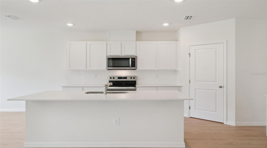 Ormond Beach, Florida 32174, 4 Bedroom Bedrooms, ,3 Bathroombathrooms,Residential,For Sale,Fountain View,0,Mfro6426636
