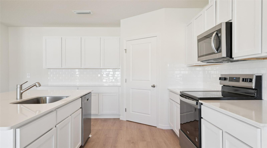 St Cloud, Florida 34771, 4 Bedroom Bedrooms, ,3 Bathroombathrooms,Residential,For Sale,Springer,0,Mfro6436120