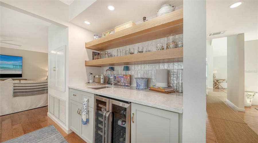 Sarasota, Florida 34236, 4 Bedroom Bedrooms, ,3 Bathroombathrooms,Residential,For Sale,Meadow Lark,0,Mfra4689563