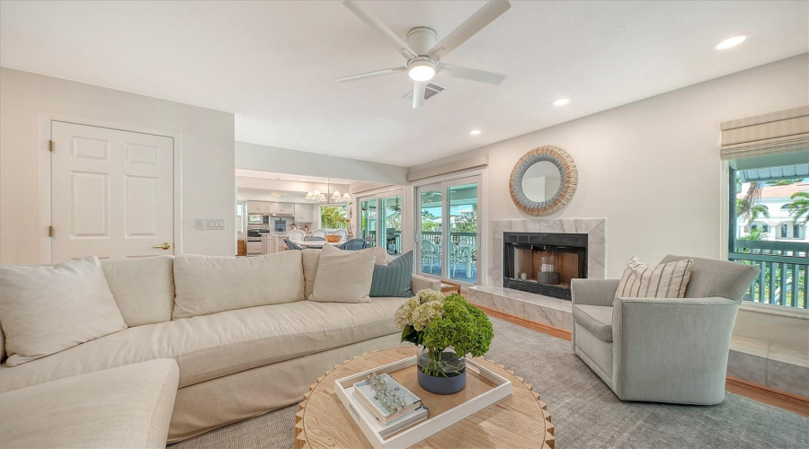 Sarasota, Florida 34236, 4 Bedroom Bedrooms, ,3 Bathroombathrooms,Residential,For Sale,Meadow Lark,0,Mfra4689563