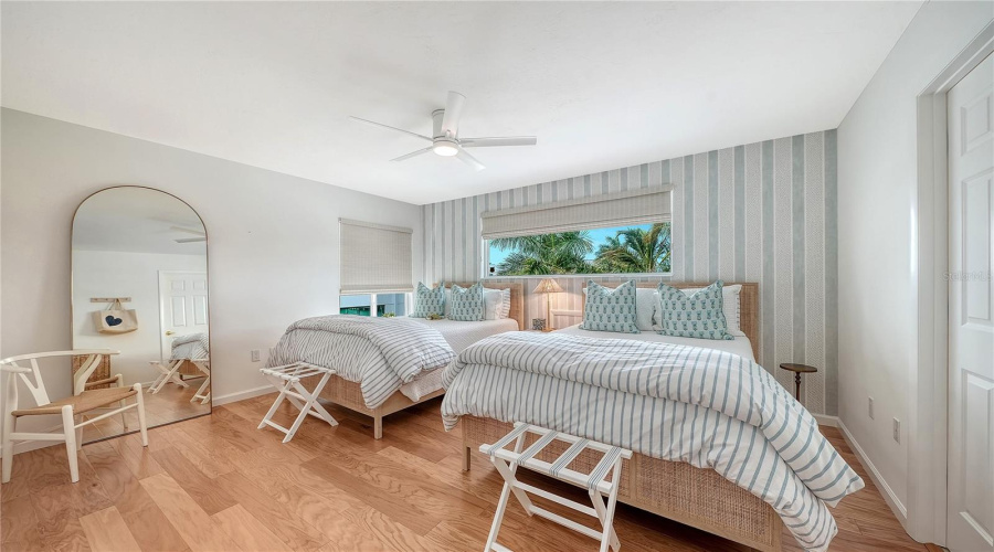 Sarasota, Florida 34236, 4 Bedroom Bedrooms, ,3 Bathroombathrooms,Residential,For Sale,Meadow Lark,0,Mfra4689563
