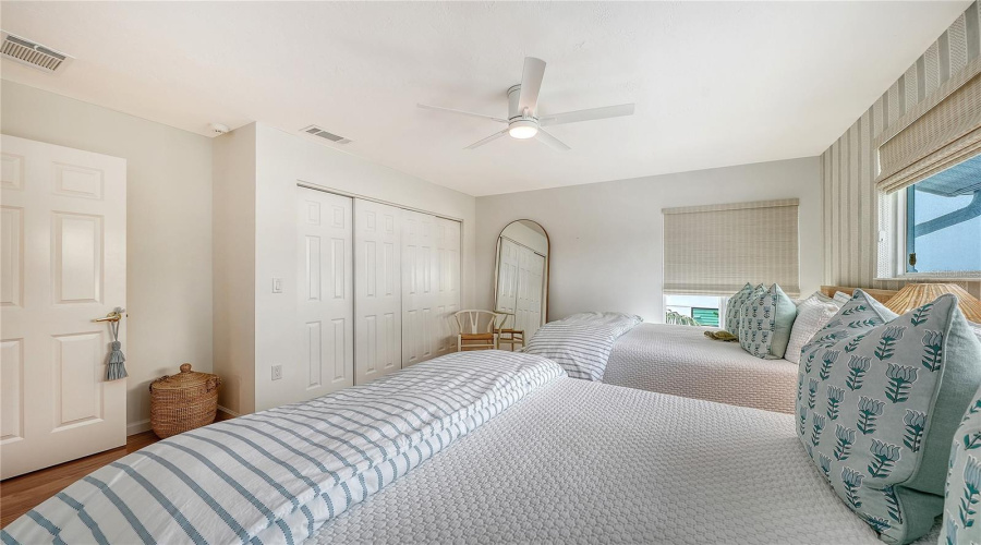 Sarasota, Florida 34236, 4 Bedroom Bedrooms, ,3 Bathroombathrooms,Residential,For Sale,Meadow Lark,0,Mfra4689563