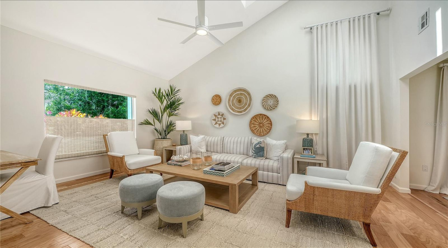 Sarasota, Florida 34236, 4 Bedroom Bedrooms, ,3 Bathroombathrooms,Residential,For Sale,Meadow Lark,0,Mfra4689563