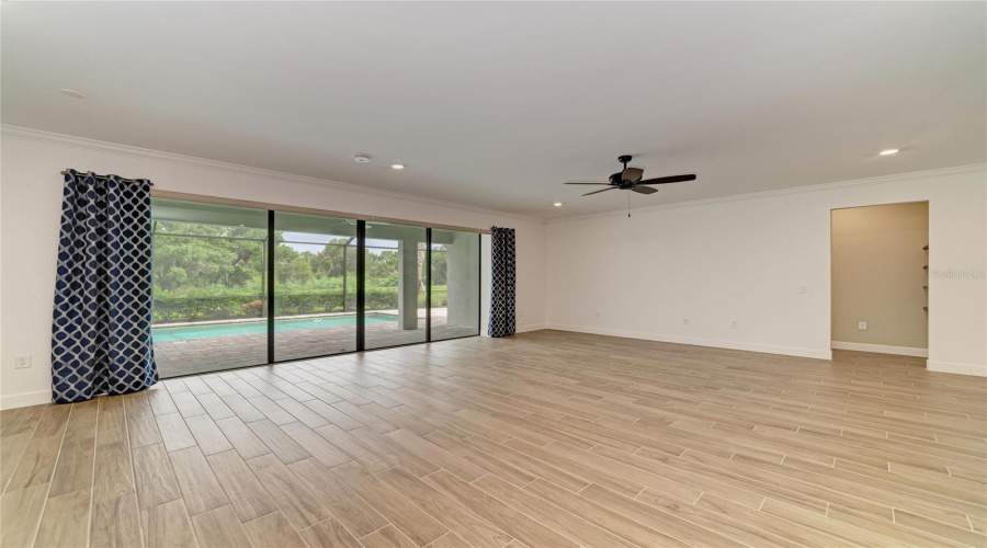 Lakewood Ranch, Florida 34211, 5 Bedroom Bedrooms, ,4 Bathroombathrooms,Residential,For Sale,Hidden Oak,0,Mfra4698344