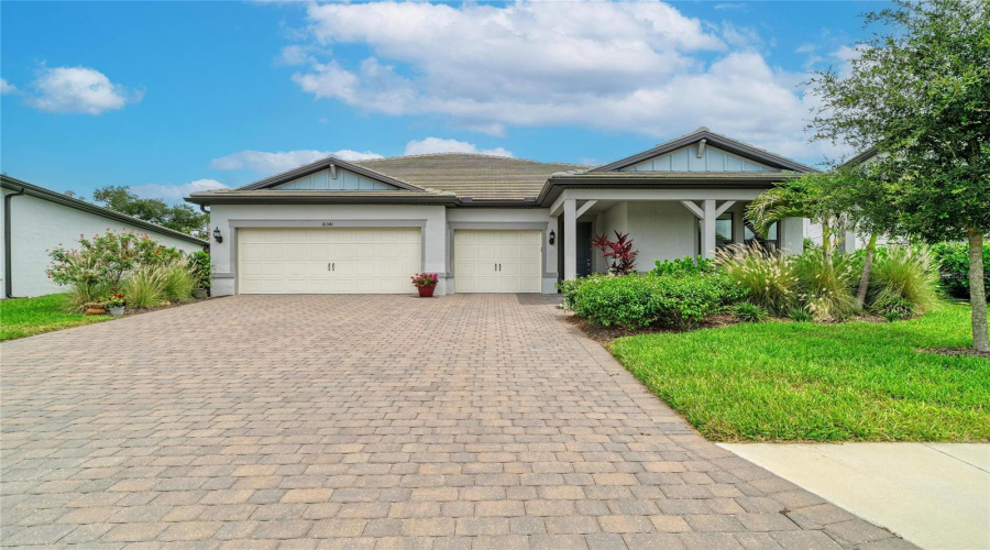 Lakewood Ranch, Florida 34211, 5 Bedroom Bedrooms, ,4 Bathroombathrooms,Residential,For Sale,Hidden Oak,0,Mfra4698344