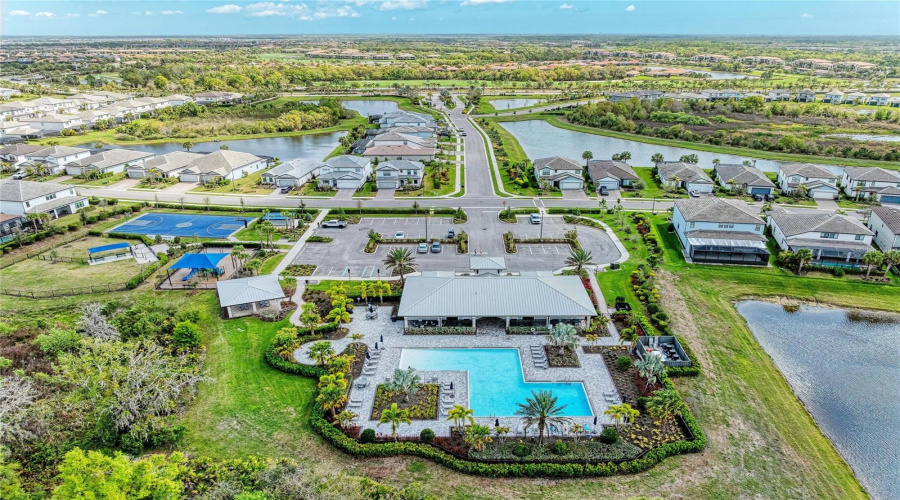 Lakewood Ranch, Florida 34211, 5 Bedroom Bedrooms, ,4 Bathroombathrooms,Residential,For Sale,Hidden Oak,0,Mfra4698344