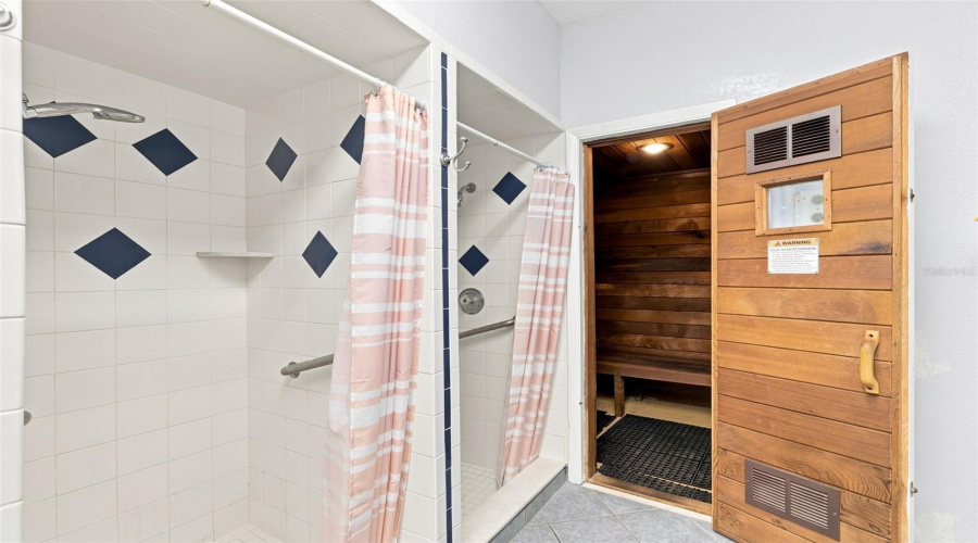 Sarasota, Florida 34231, 2 Bedroom Bedrooms, ,2 Bathroombathrooms,Residential,For Sale,Riverbluff,0,Mfra4702996