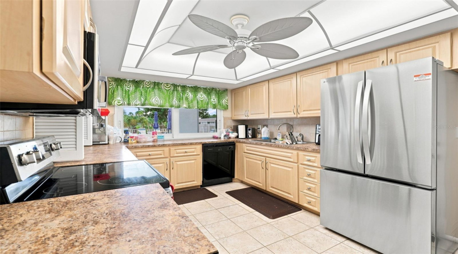 Sarasota, Florida 34231, 2 Bedroom Bedrooms, ,2 Bathroombathrooms,Residential,For Sale,Riverbluff,0,Mfra4702996
