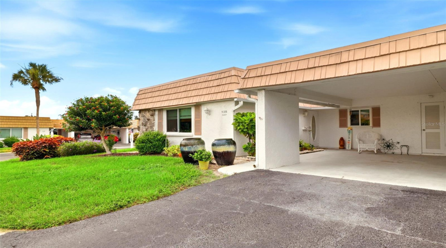 Sarasota, Florida 34231, 2 Bedroom Bedrooms, ,2 Bathroombathrooms,Residential,For Sale,Riverbluff,0,Mfra4702996