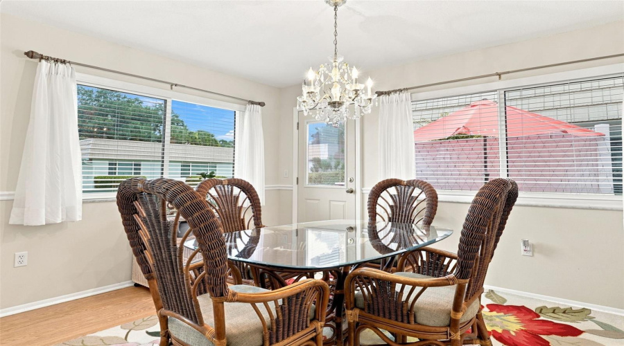 Sarasota, Florida 34231, 2 Bedroom Bedrooms, ,2 Bathroombathrooms,Residential,For Sale,Riverbluff,0,Mfra4702996