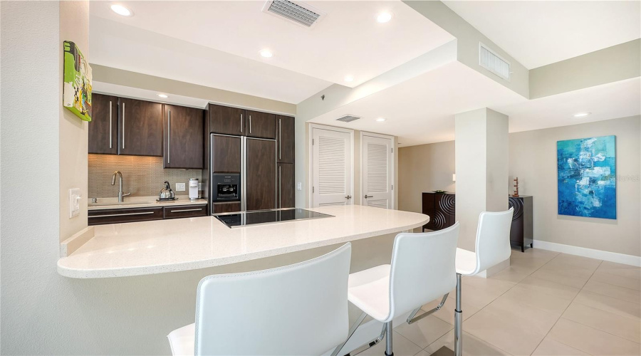 Longboat Key, Florida 34228, 2 Bedroom Bedrooms, ,2 Bathroombathrooms,Residential,For Sale,Gulf Of Mexico,0,Mfra4702400