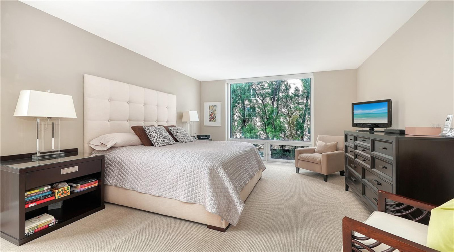 Longboat Key, Florida 34228, 2 Bedroom Bedrooms, ,2 Bathroombathrooms,Residential,For Sale,Gulf Of Mexico,0,Mfra4702400