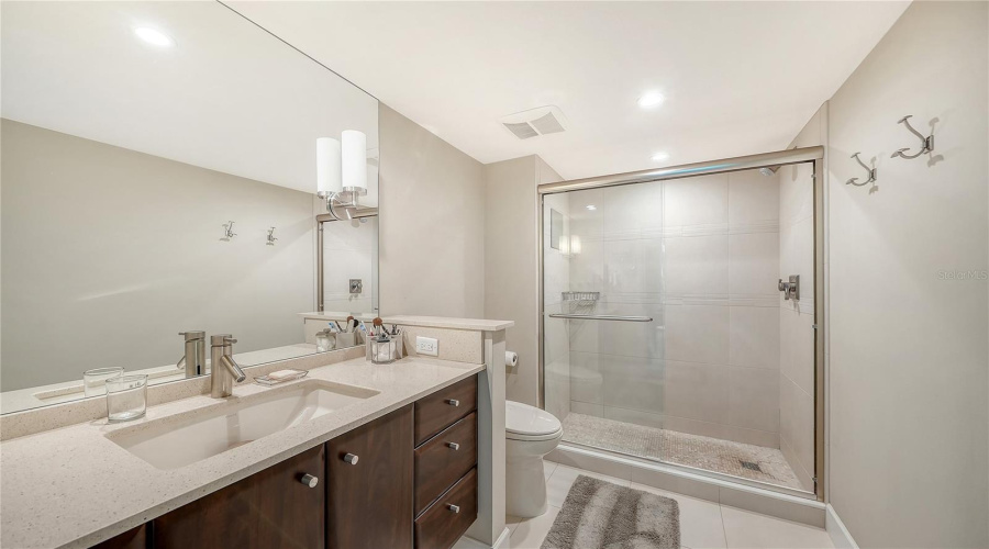 Longboat Key, Florida 34228, 2 Bedroom Bedrooms, ,2 Bathroombathrooms,Residential,For Sale,Gulf Of Mexico,0,Mfra4702400