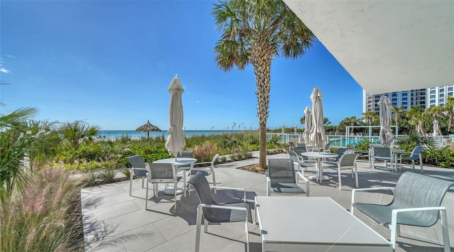 Longboat Key, Florida 34228, 2 Bedroom Bedrooms, ,2 Bathroombathrooms,Residential,For Sale,Gulf Of Mexico,0,Mfra4702400