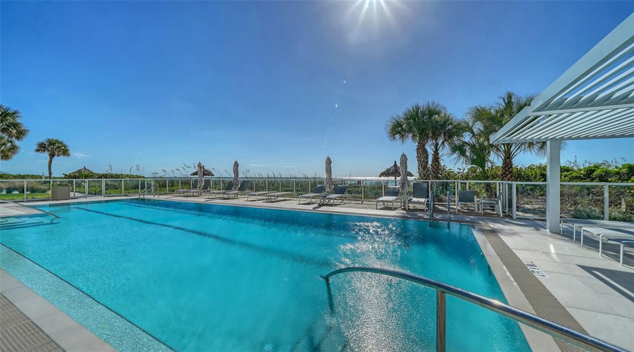 Longboat Key, Florida 34228, 2 Bedroom Bedrooms, ,2 Bathroombathrooms,Residential,For Sale,Gulf Of Mexico,0,Mfra4702400