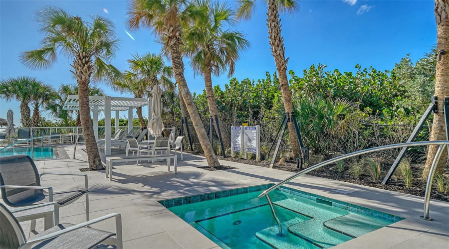Longboat Key, Florida 34228, 2 Bedroom Bedrooms, ,2 Bathroombathrooms,Residential,For Sale,Gulf Of Mexico,0,Mfra4702400