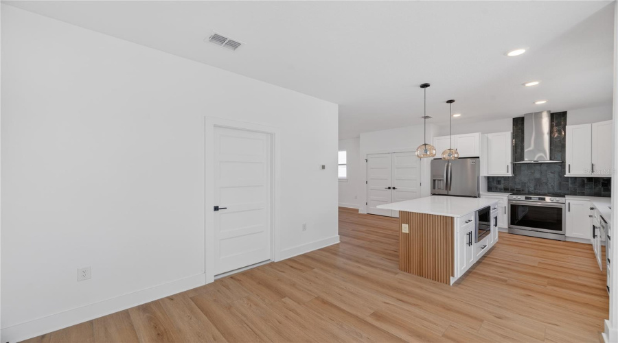 St Petersburg, Florida 33714, 4 Bedroom Bedrooms, ,2 Bathroombathrooms,Residential,For Sale,56Th,0,Mfrw7885607