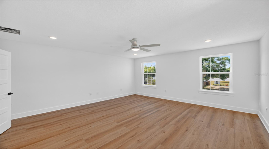 St Petersburg, Florida 33714, 4 Bedroom Bedrooms, ,2 Bathroombathrooms,Residential,For Sale,56Th,0,Mfrw7885607