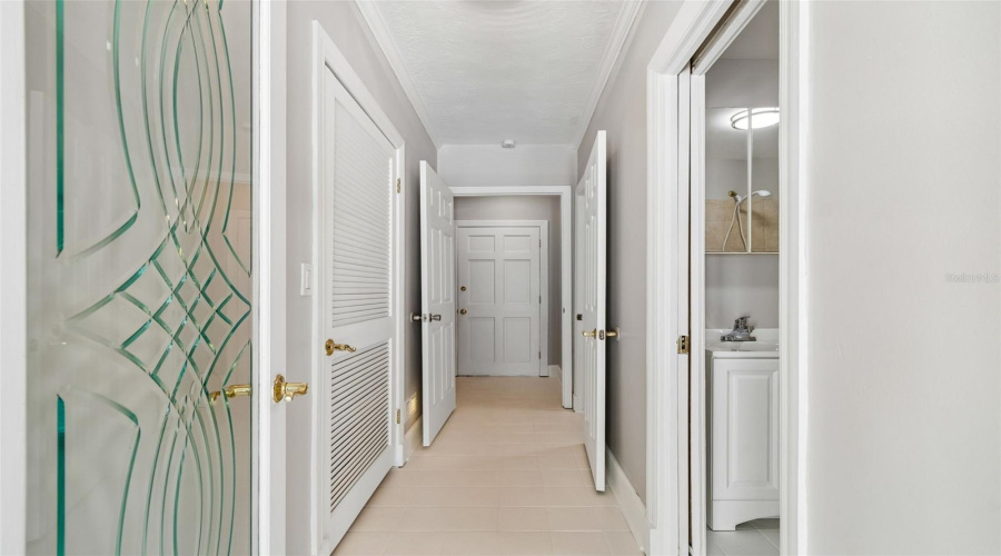Tarpon Springs, Florida 34689, 4 Bedroom Bedrooms, ,2 Bathroombathrooms,Residential,For Sale,Bayshore,0,Mfrtb8540475