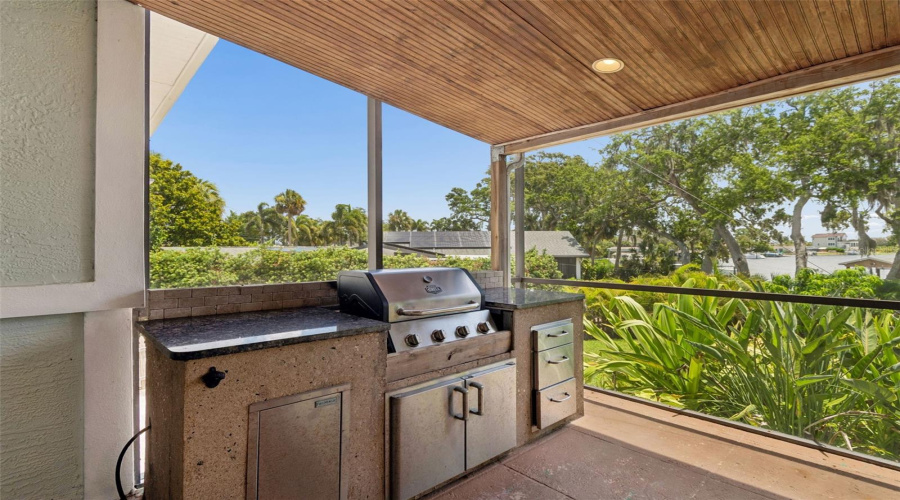 Tarpon Springs, Florida 34689, 4 Bedroom Bedrooms, ,2 Bathroombathrooms,Residential,For Sale,Bayshore,0,Mfrtb8540475